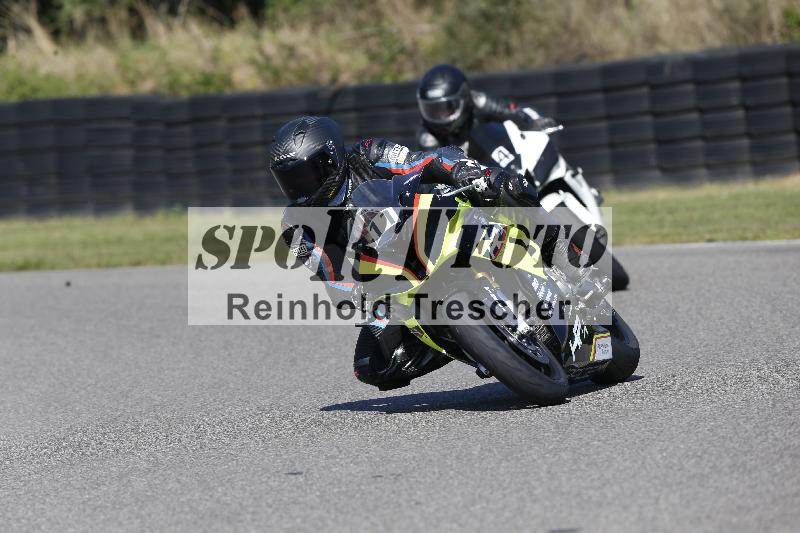 /Archiv-2025/49 26.08.2025 Cornu Master School ADR/gruen-vert/11